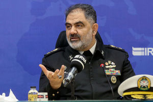 إلحاق قطع بحریة معقدة للغایة وأسلحة خاصة إلى أسطول البحریة الإیرانیة