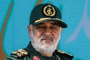  نهج مقاومة الحرس الثوری هو السبیل الوحید لإنقاذ المسلمین من هیمنة الأعداء