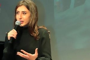 ایران تفرج عن الصحفیة الإیطالیة المعتقلة لدیها