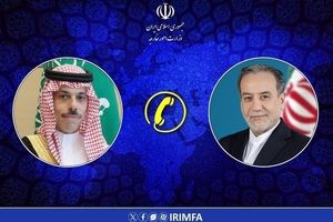 عراقجی یطلع نظیره السعودی على مجریات مفاوضات جنیف
