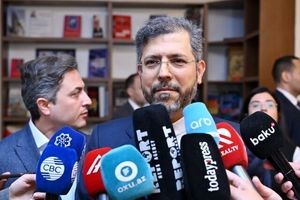 خطیب زاده: الهجوم الأمریکی على سفینة إیرانیة غیر مسلحة تکرار لأعمال النازیین