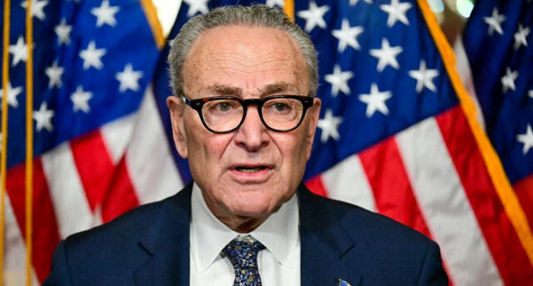 شومر یصف التصعید مع إیران بـ"الخطیر جداً"
