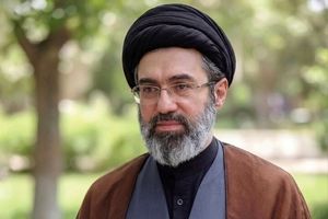 قائد الثورة الاسلامیة یعرب عن تقدیره لعلماء السنة فی محافظة هرمزکان
