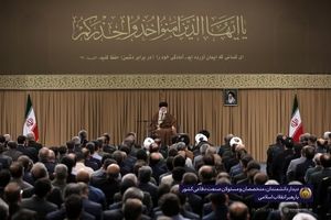 قائدالثورة: مسیرة 22 بهمن کانت رسالة للتهدیدات الغبیة