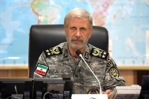 اللواء حاتمی: القوات الجویة للجیش على أهبة الاستعداد لمواجهة التهدیدات
