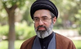 قائد الثورة: للسلطة القضائیة مکانة لا تضاهى لتحریک سائر قطاعات النظام